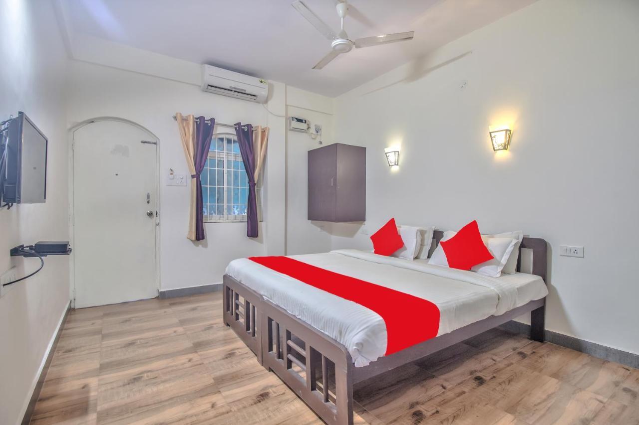Hotel Walking 2 Beach Калангут Экстерьер фото
