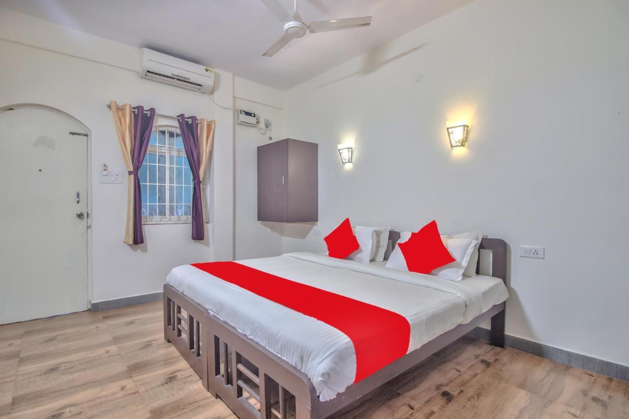 Hotel Walking 2 Beach Калангут Экстерьер фото